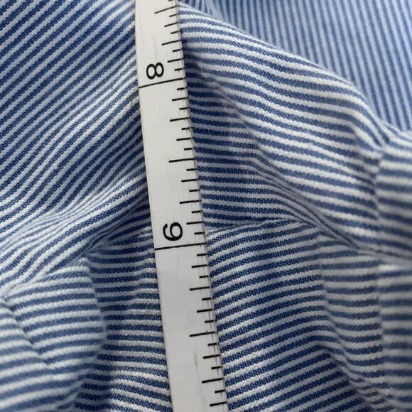 H&m blue and white stripe cuffed shorts. Front and back pockets. Size 6. - Picture 8 of 9